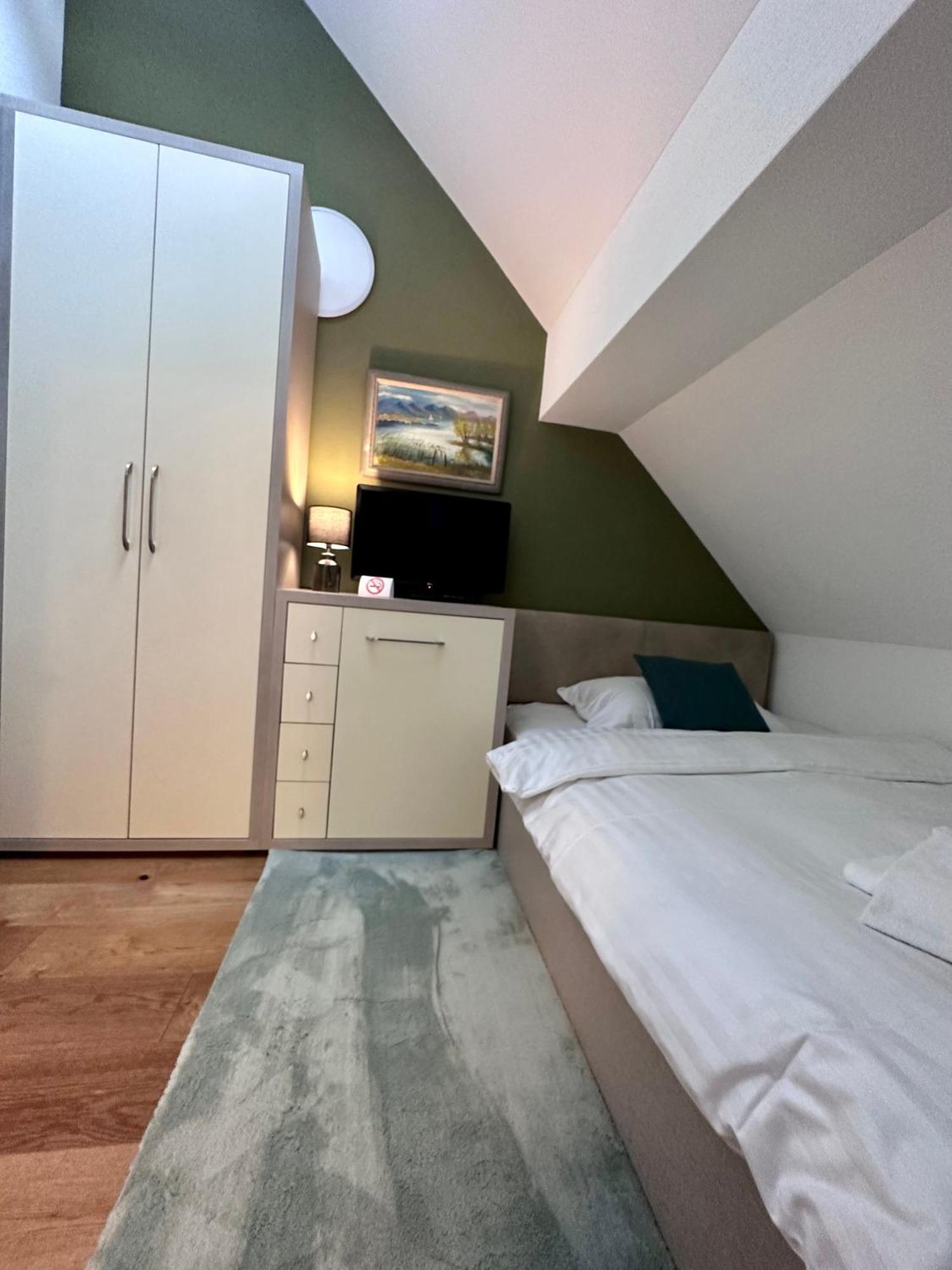 Welcome Hotel - Hellbuehl Self-Check-In Luaran gambar